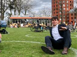 Wethouder Boaz Adank en burgemeester Paul Depla in een coronacirkel (foto: Raoul Cartens).