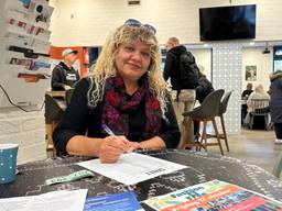 Sindus als gastvrouw bij Quiet in Tilburg (foto: Pieter Soethout)
