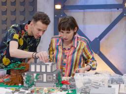 Jan en Lola winnen LEGO MASTERS (foto: RTL). 