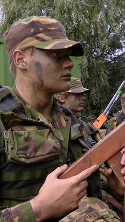 Defensie populair bij jeugd