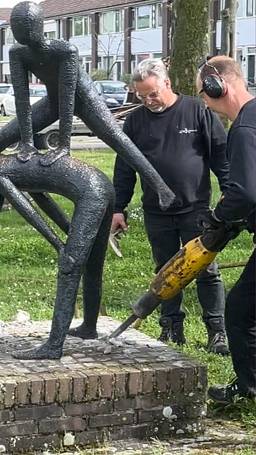 Bronzen beelden gejat