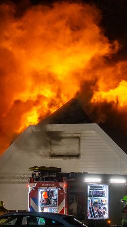 Brand verwoest huis