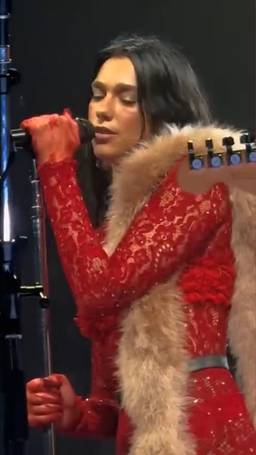 Dua Lipa zingt Brabants lied