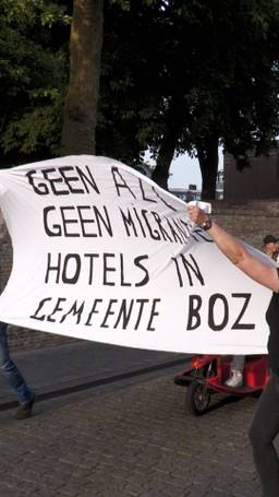 Protest tegen AZC