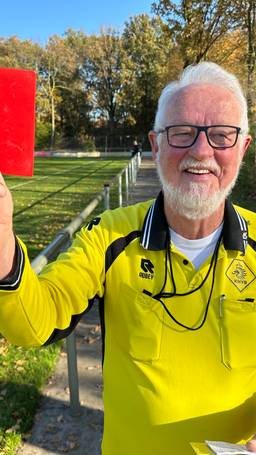 80-jarige scheidsrechter