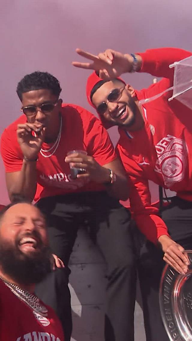 Feest op de platte kar