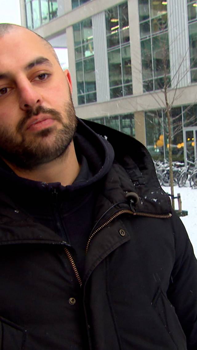 Daklozen zoeken in de kou