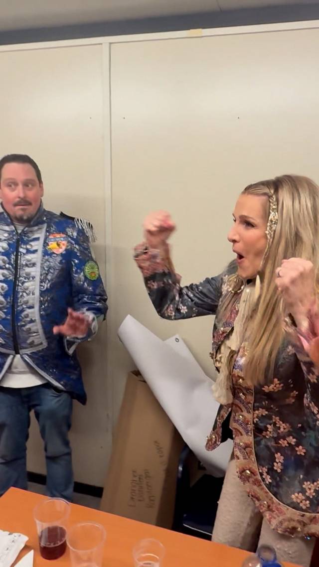 Lucille gaat uit haar dak!