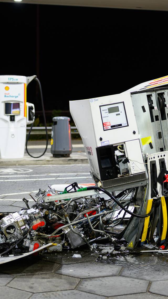 Man vernielt tankstation