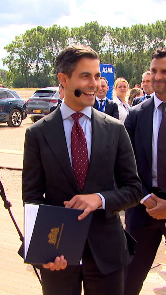ASML gaat bouwen