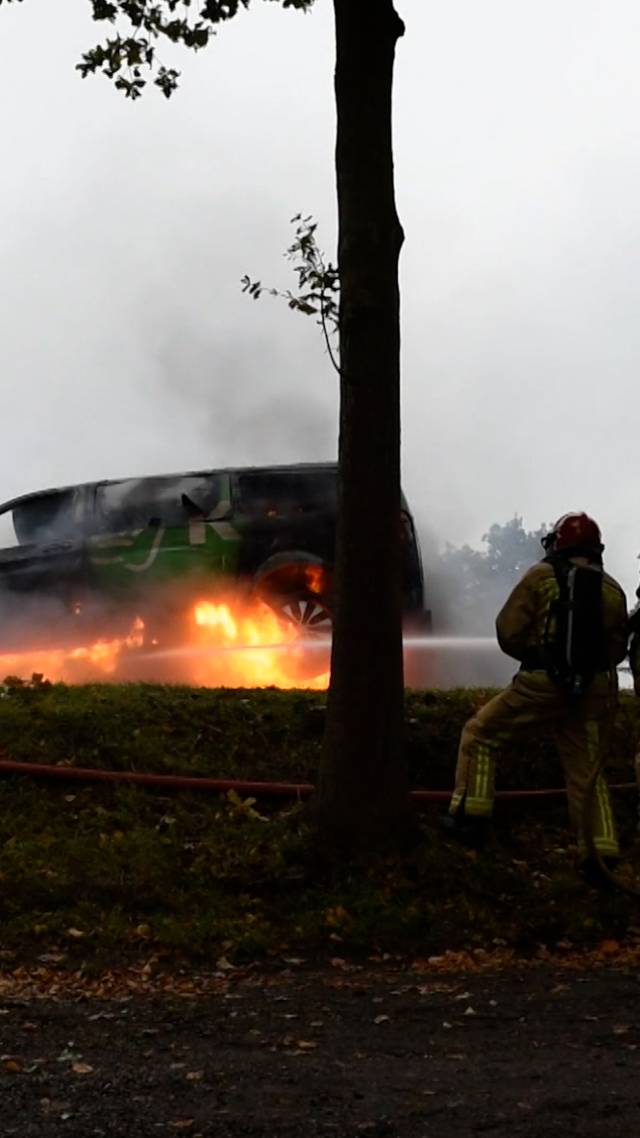 KPN-bus in de fik