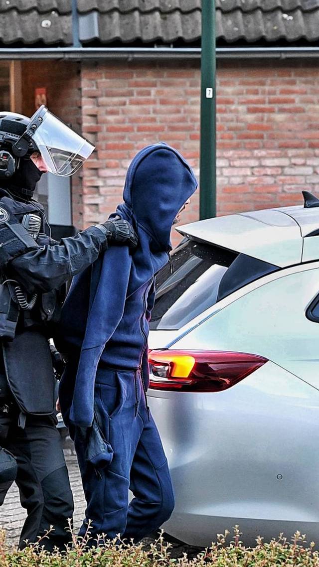 Meerdere politie-invallen