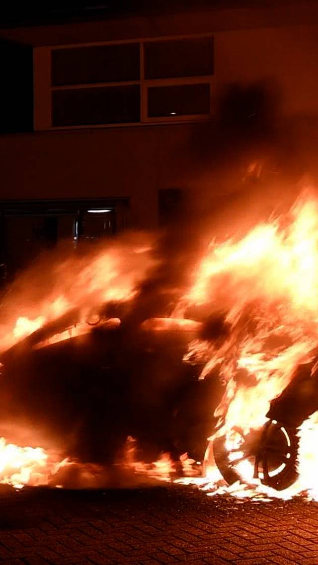 Drie auto's uitgebrand