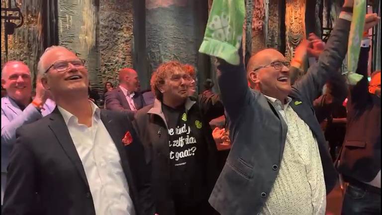 Lijsttrekker John Frenken (l) van BBB grote winnaar bij de verkiezingen in Brabant