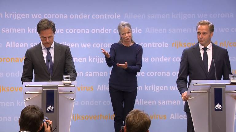 De persconferentie van Rutte en De Jonge. 