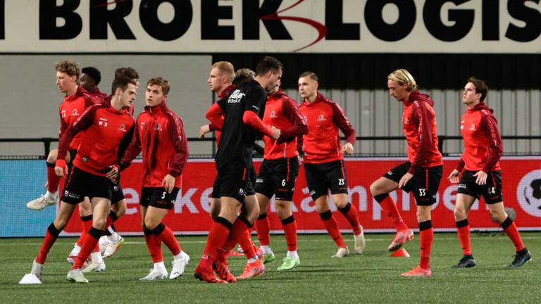 Helmond Sport heeft weer genoeg beschikbare spelers (foto: Orange Pictures).