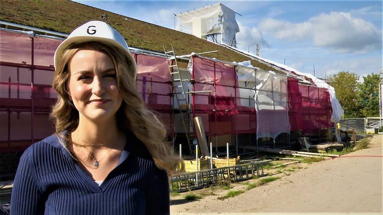 Lucy Boom voor de nieuwe kerk in aanbouw in Breda. (foto: Raoul Cartens)