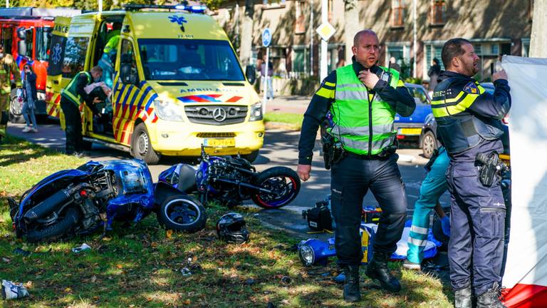 Het ongeluk in Eindhoven gebeurde rond halfeen zondagmiddag (foto: Dave Hendriks/SQ Vision).