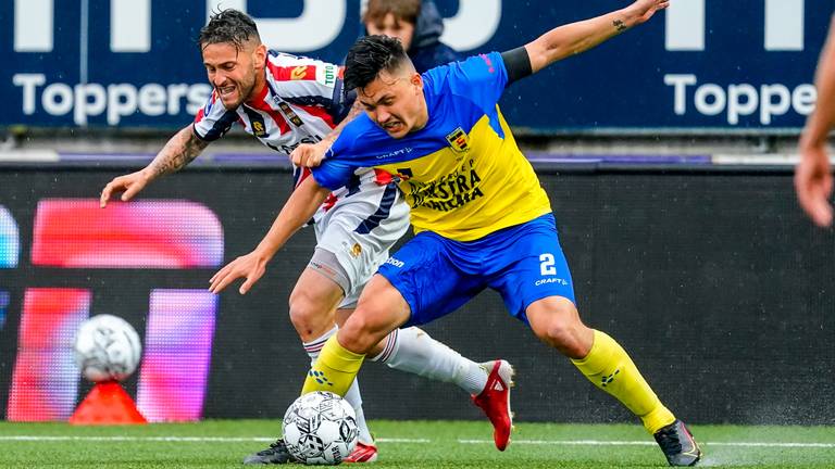 In de stromende regen knokte Willem II voor de laatste kans (foto: Orange Pictures).