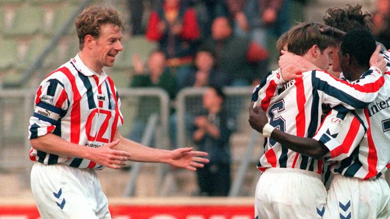 Bert Konterman als aanvoerder van Willem II in 1998 (foto: ANP).
