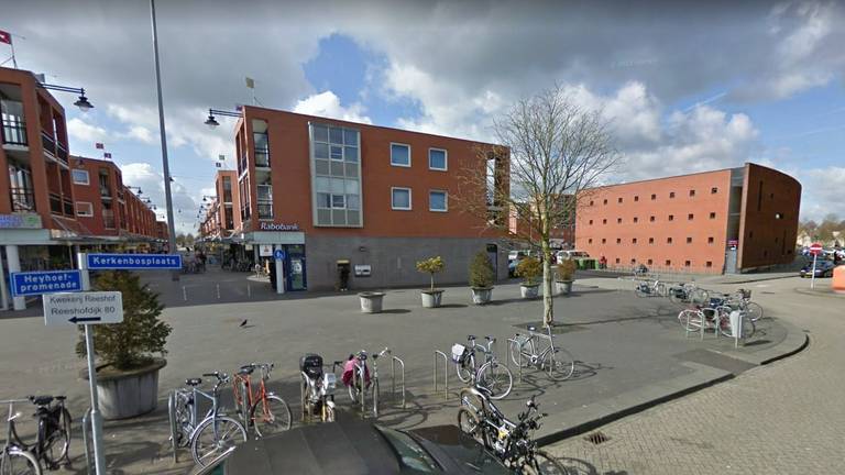 De jongens werden beroofd op de Heyhoefpromenade in Tilburg (afbeelding: Google Streetview).