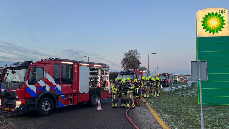 Vrachtwagen In Brand Bij Tankstation Langs A59 - Omroep Brabant