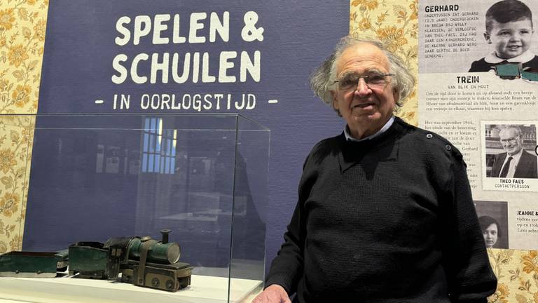 Het speelgoedtreintje van Gerhard van de Rhoer speelt een prominente rol in de expositie 'Spelen en Schuilen in Oorlogstijd' (foto: Niek de Bruijn).