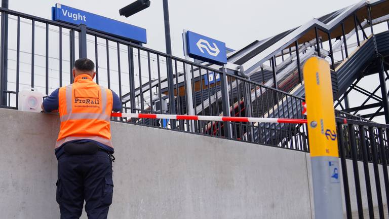 Station Vught afgesloten (foto: Bart Meesters, Persbureau Heitink).