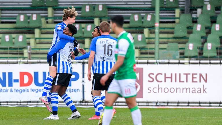 Voor FC Eindhoven was er na vijftien duels zonder zege eindelijk weer wat te juichen (foto: OrangePictures).