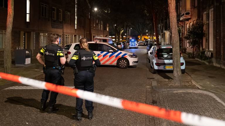 De politie kon de verdachte na een urenlange achtervolging aanhouden in Den Bosch (foto: Iwan van Dun/SQ Vision).