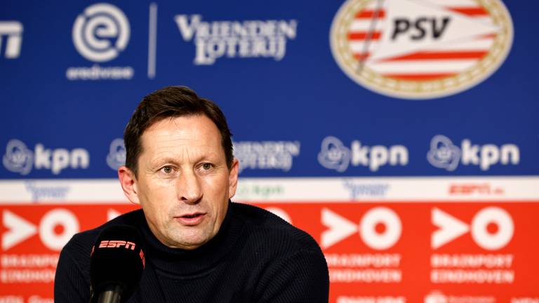 PSV-trainer Roger Schmidt (foto: ANP).