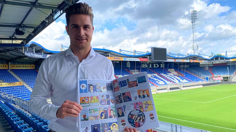 Jordens Peters met 'zijn' pagina in het historische stripboek van Willem II.