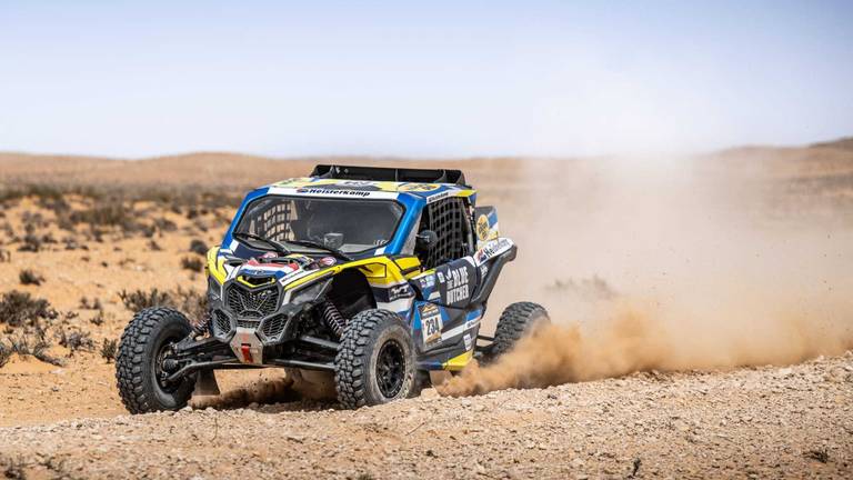 Anja van Loon debuteert in de Dakar Rally.