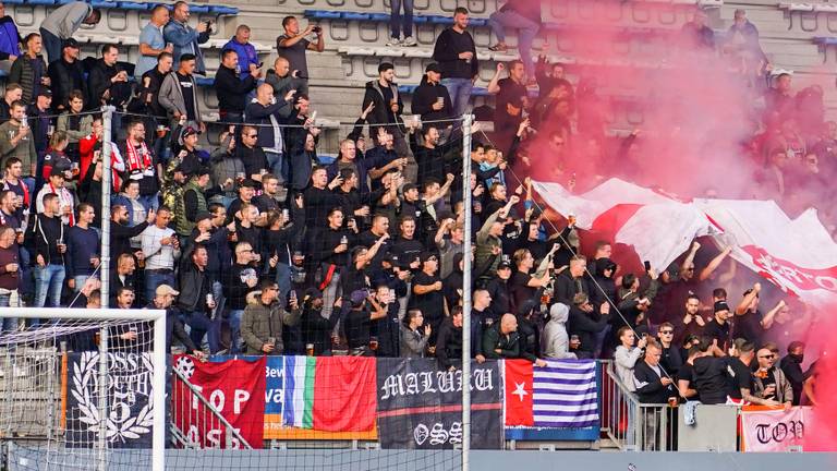 TOP Oss-supporters in 2022 op bezoek bij FC Den Bosch. (Foto: Joris Verwijst/Orange Pictures)