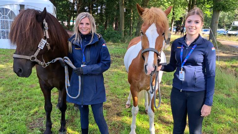 Moeder en dochter gaan naar hetzelfde WK met deze bijzondere paarden