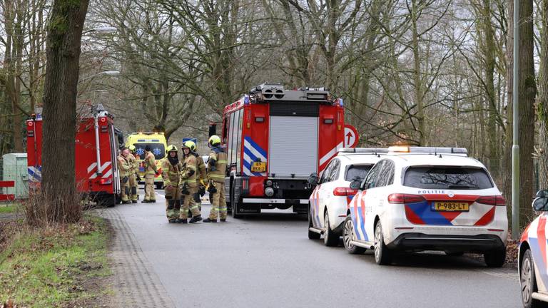 Veel hulpdiensten in de Leenhoflaan in Boxtel (foto: Sander van Gils/SQ Vision).