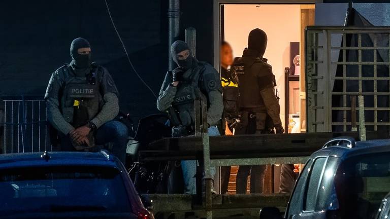 Man (18) door arrestatieteam opgepakt in onderzoek naar moord