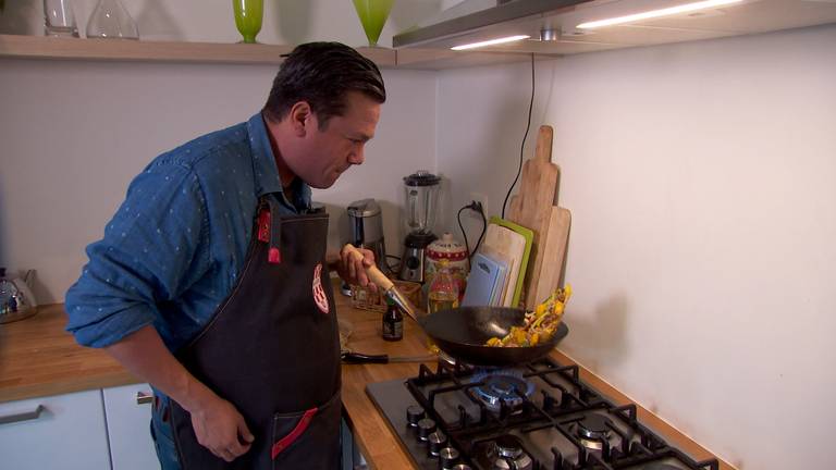 Chefkok Danny Jansen geeft tips om gas te besparen tijdens het koken