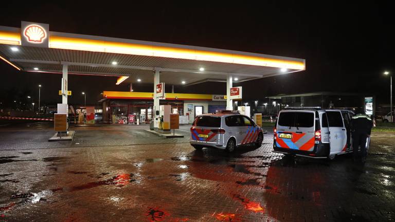 Overval op tankstation in Roosendaal (Foto: Christian Traets/SQ Vision)