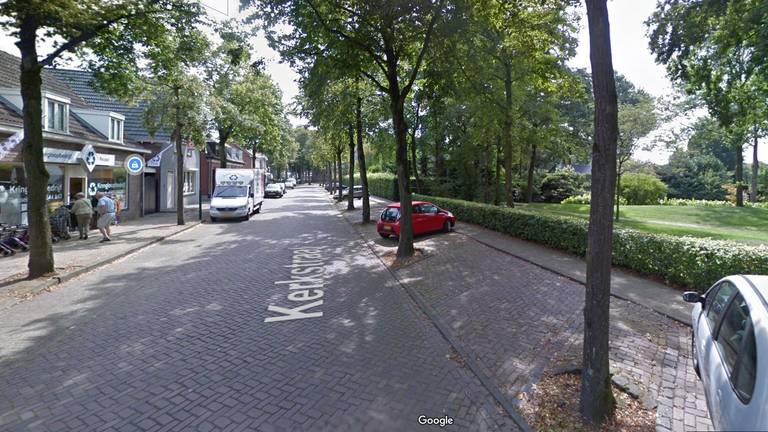 De Kerkstraat in Reusel (foto: Google Streetview).