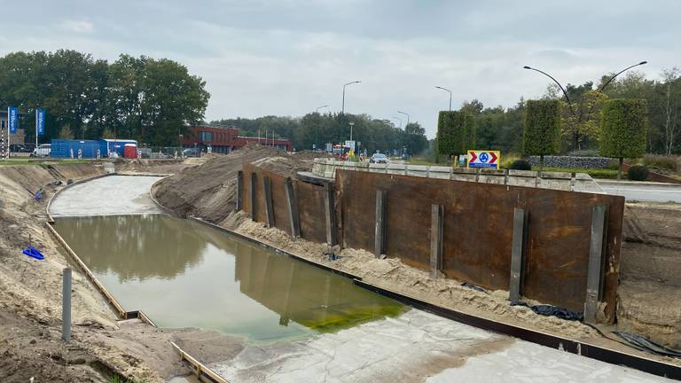 Het gaat langer duren voordat de fietstunnel bij Nistelrode klaar is