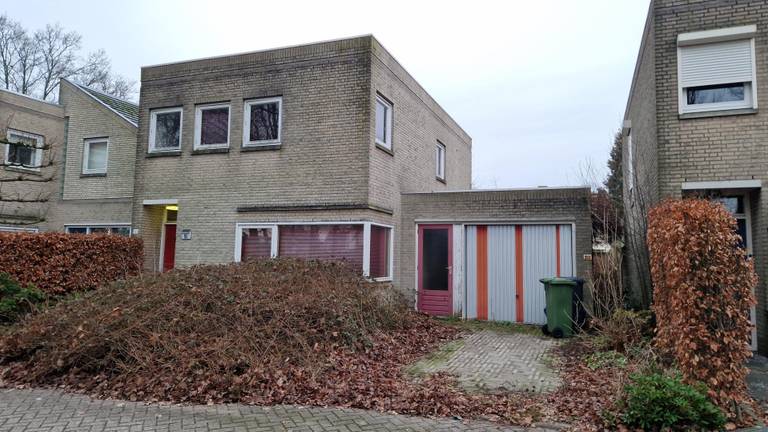 Dode man ligt vermoedelijk al weken in dit huis in Gemert (foto: Tom Berkers)