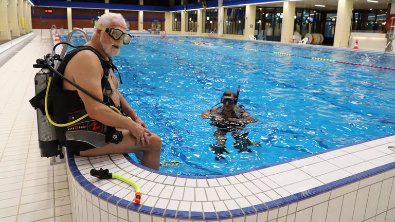 Willem en Eduard duiken voorlopig voor het laatst. (foto: Collin Beijk)