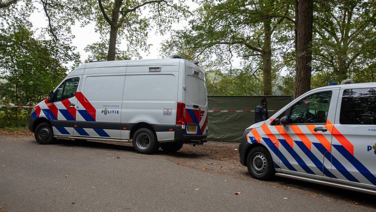 De plek waar de vrouw werd gevonden, werd afgeschermd (foto: Christian Traets/SQ Vision).