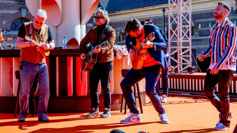 The Streamers op Koningsdag 2021 (foto: ANP).