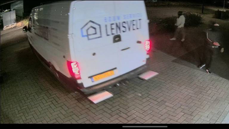De werkbus van Kevin Lensvelt werd anderhalve week geleden gestolen (foto: Bouwservice Lensvelt).