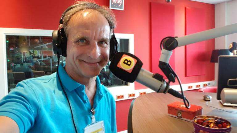 Johan Vlemmix te gast bij het radioprogramma 'Lekker Weekend'.