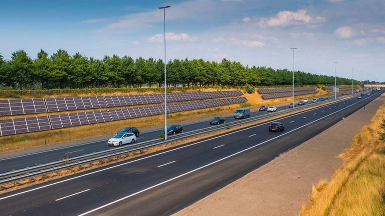 Het Langste Zonnepark Van Nederland Ligt Binnenkort Langs De A58 Bij ...