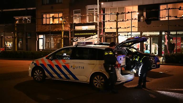De eerste overval gebeurde aan het Besterdplein in Tilburg (Foto: SQ Vision). 