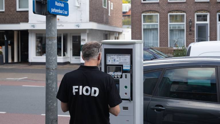 De FIOD heeft een 37-jarige man uit Eindhoven aangehouden vanwege mogelijke  faillissementsfraude. Foto: ANP.